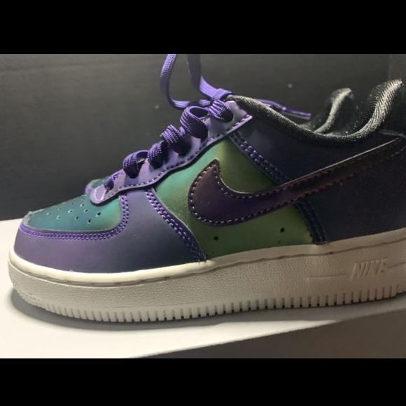 Nike Air Forces - Picture 1 of 3